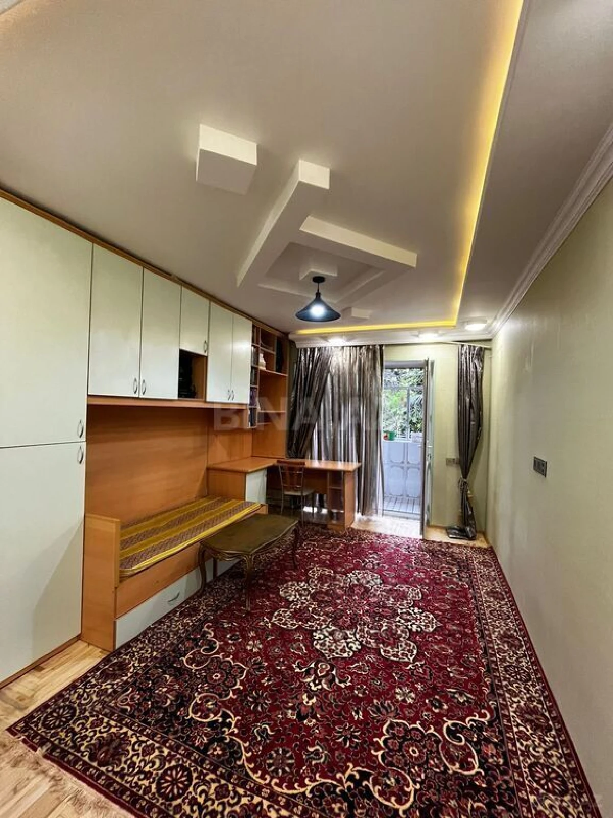 Satılır 4 otaqlı mənzil 110 m²