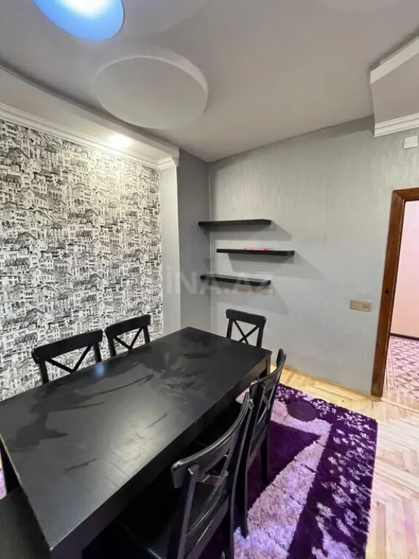 Satılır 4 otaqlı mənzil 110 m²