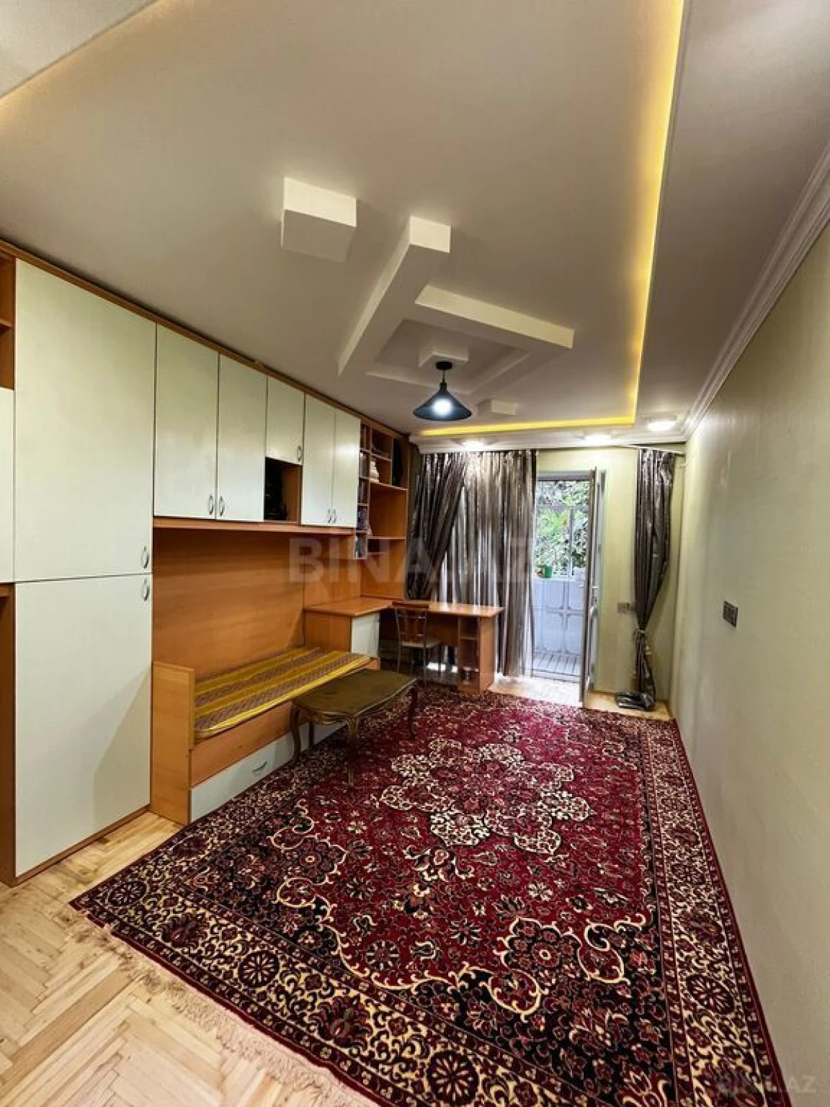 Satılır 4 otaqlı mənzil 110 m²