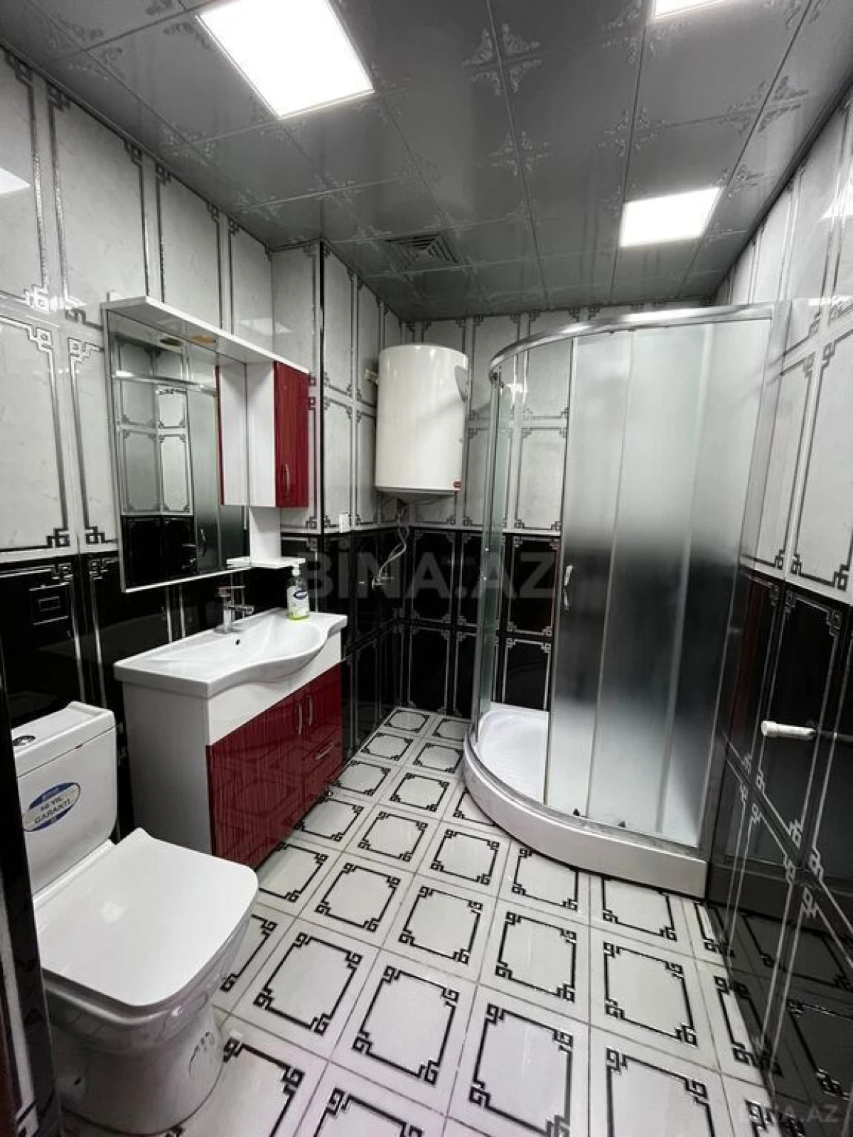 Satılır 4 otaqlı mənzil 110 m²
