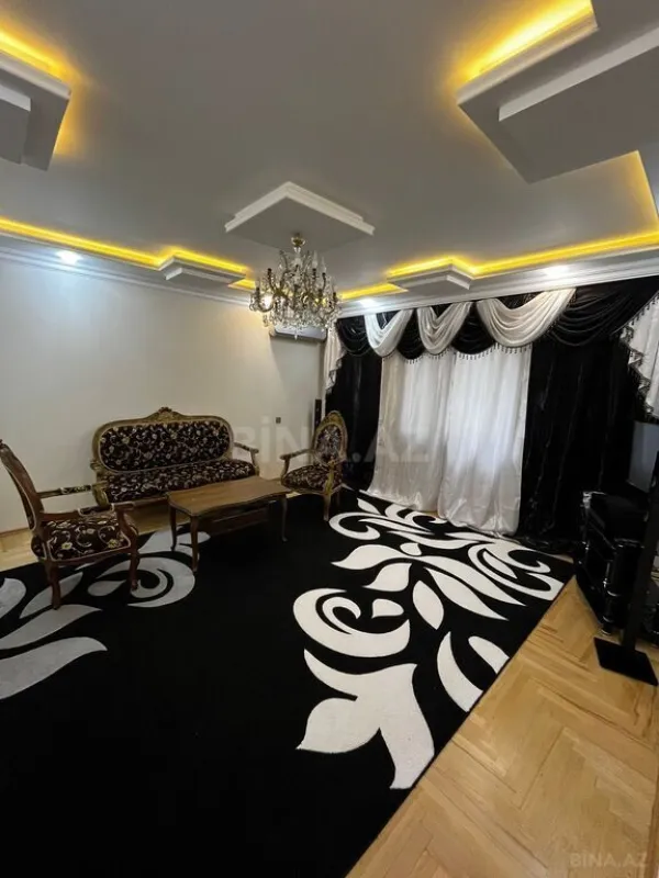 Satılır 4 otaqlı mənzil 110 m²