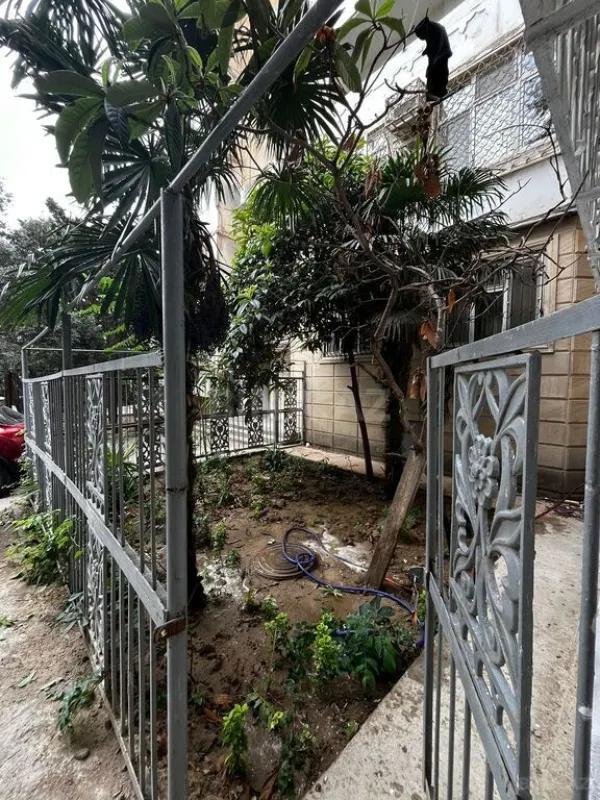 Satılır 4 otaqlı mənzil 110 m²