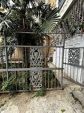 Satılır 4 otaqlı mənzil 110 m²