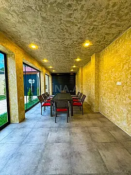 Satılır 5 otaqlı həyət evi 250 m²