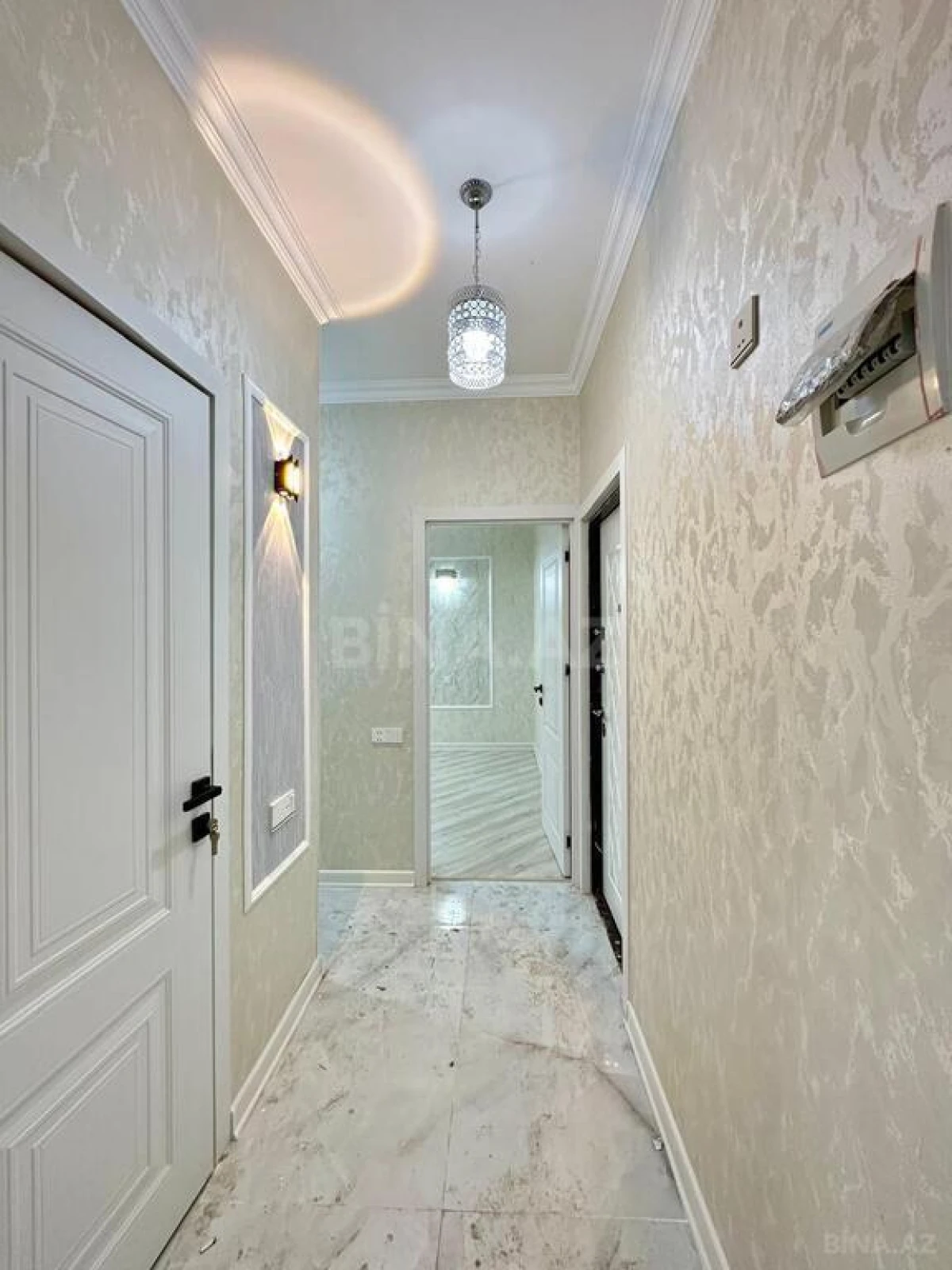 Satılır 2 otaqlı mənzil 56 m²