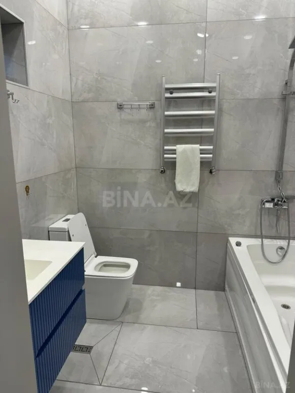 Satılır 10 otaqlı həyət evi 600 m²