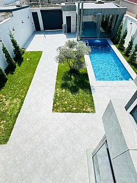 Satılır 5 otaqlı həyət evi 250 m²