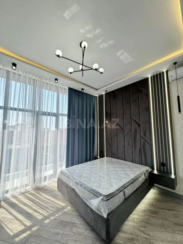 Satılır 5 otaqlı həyət evi 250 m²
