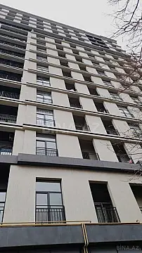Satılır 4 otaqlı mənzil 165 m²