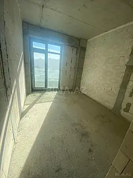 Satılır 4 otaqlı mənzil 165 m²