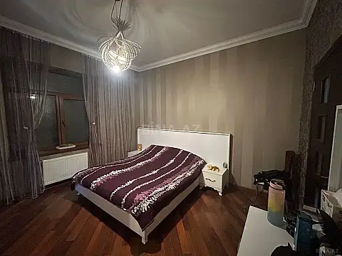 Satılır 4 otaqlı həyət evi 160 m²
