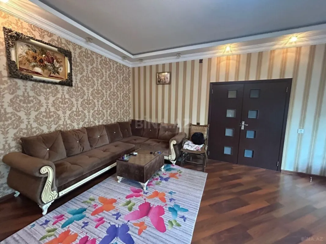 Satılır 4 otaqlı həyət evi 160 m²