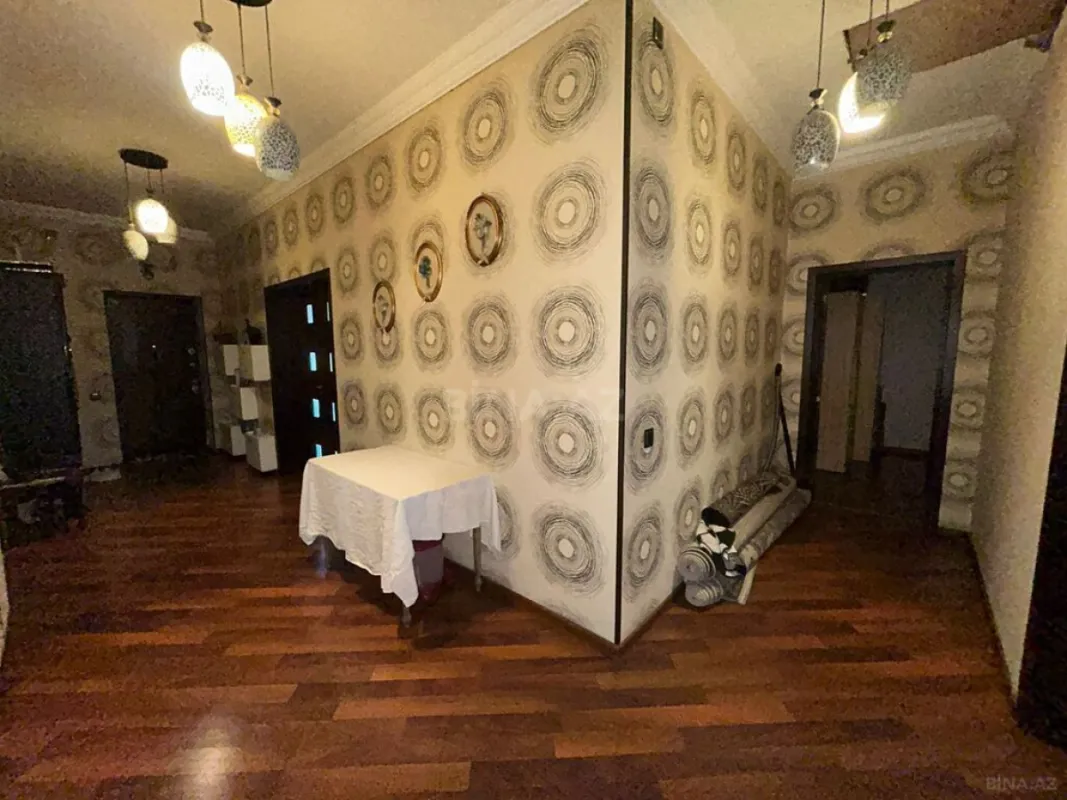 Satılır 4 otaqlı həyət evi 160 m²