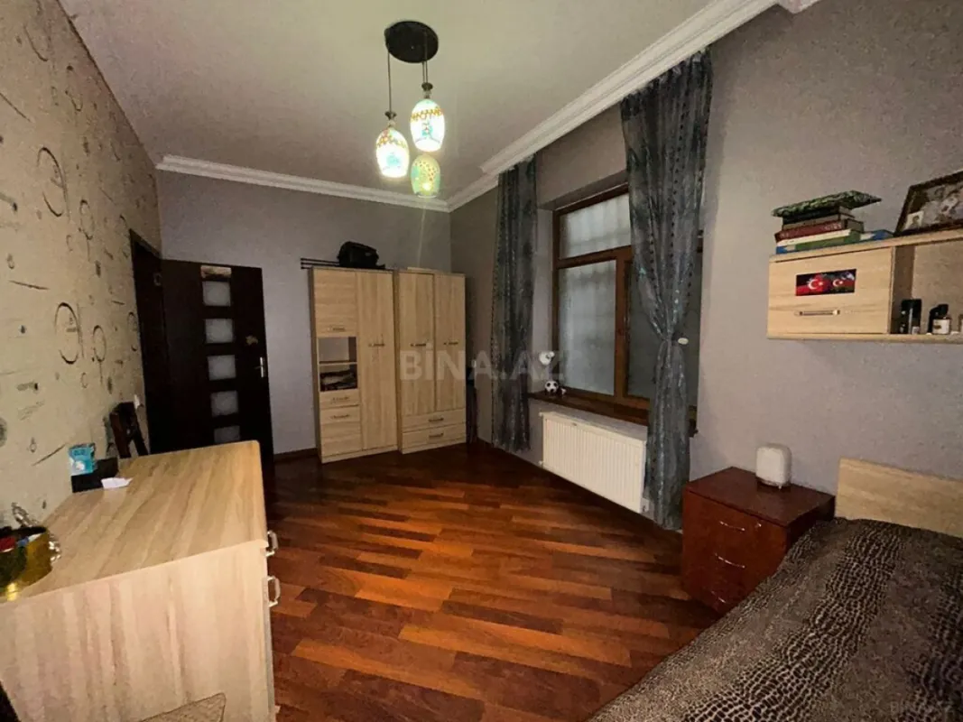 Satılır 4 otaqlı həyət evi 160 m²