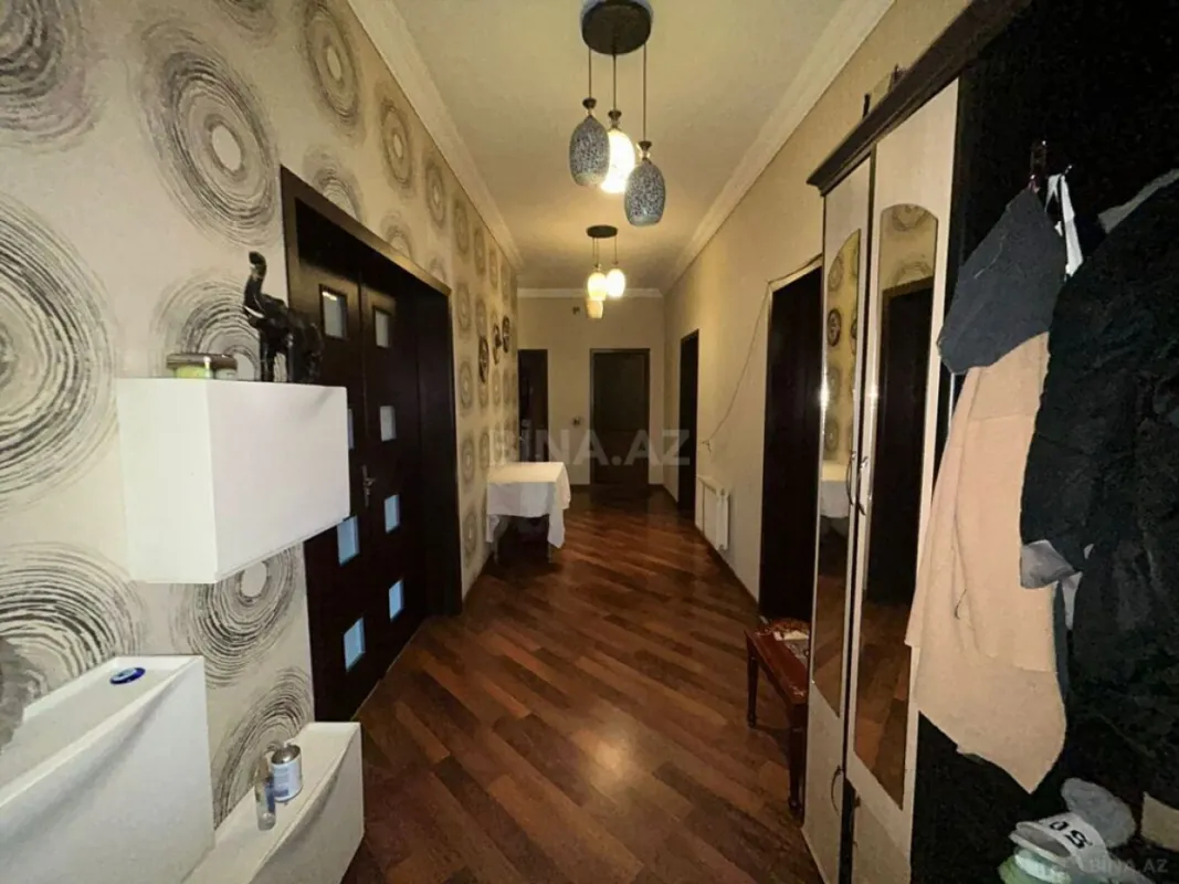 Satılır 4 otaqlı həyət evi 160 m²