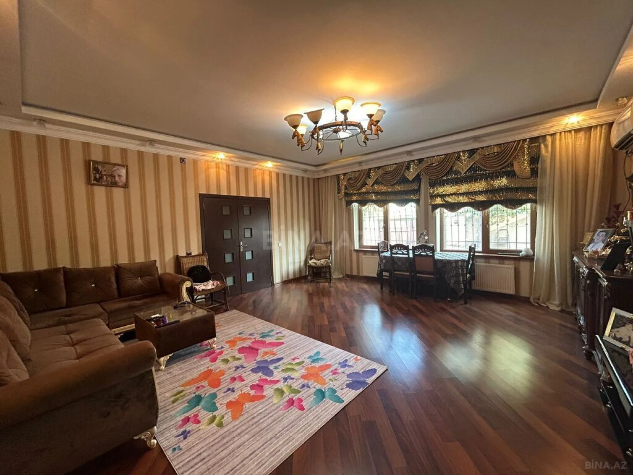 Satılır 4 otaqlı həyət evi 160 m²