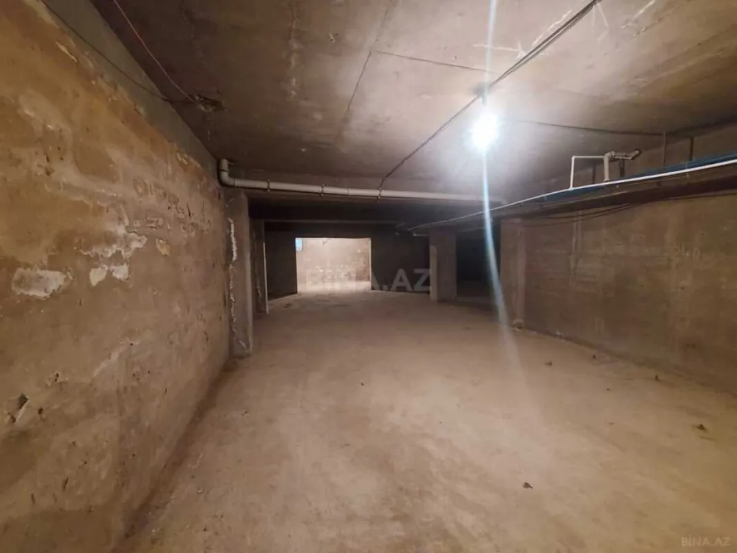 Satılır obyekt 300 m²