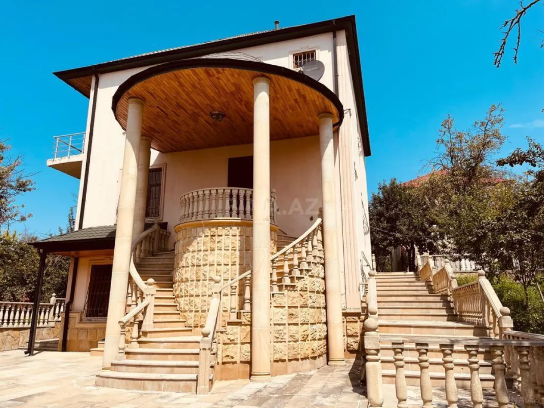 Satılır 6 otaqlı həyət evi 171 m²