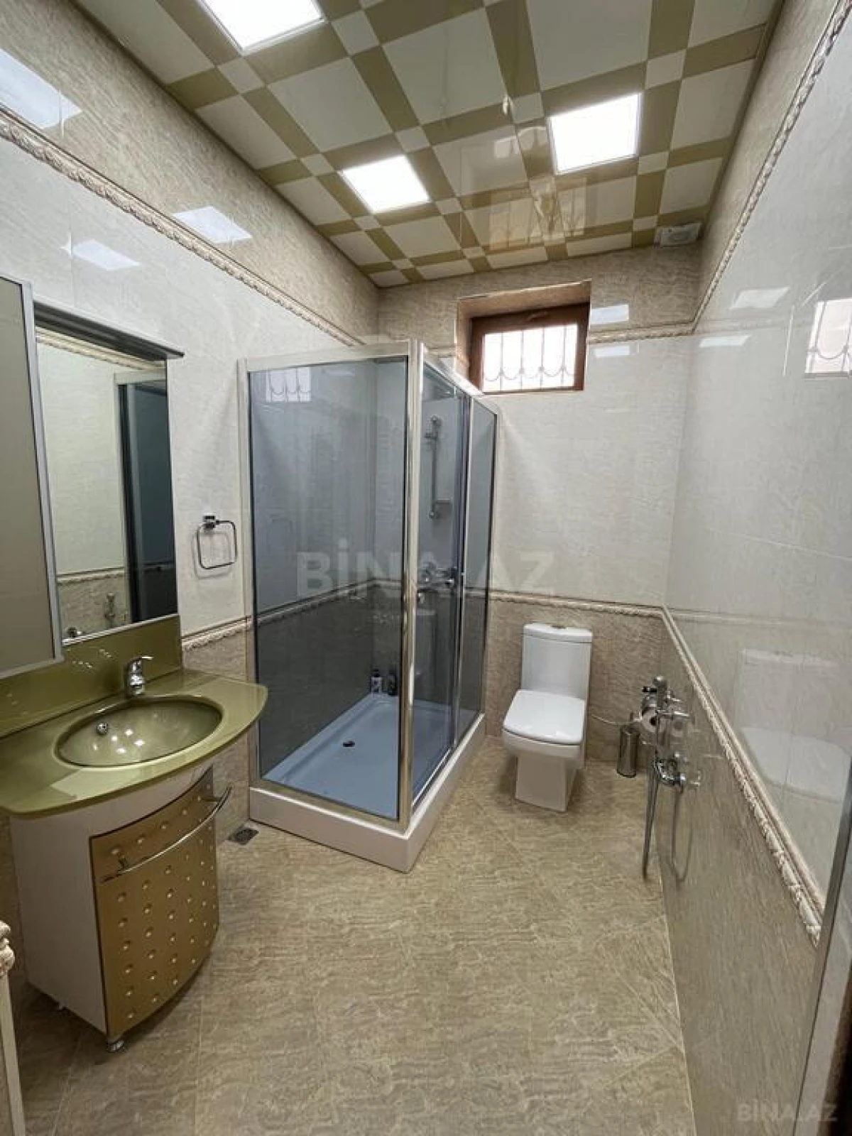 Satılır 6 otaqlı həyət evi 171 m²