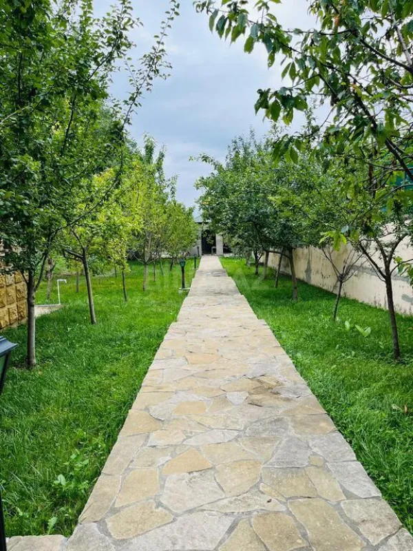 Satılır 6 otaqlı həyət evi 171 m²