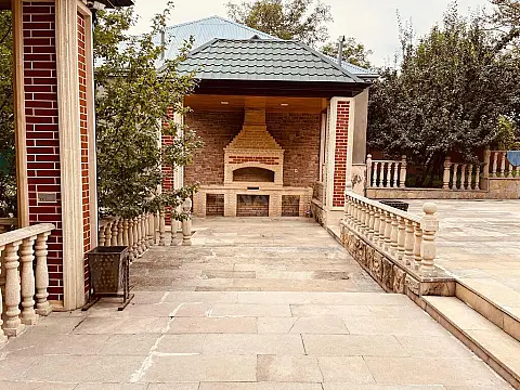 Satılır 6 otaqlı həyət evi 171 m²