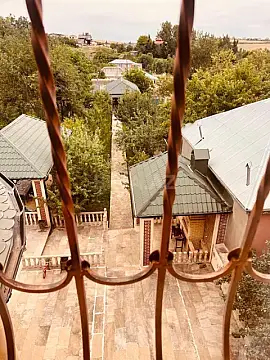 Satılır 6 otaqlı həyət evi 171 m²