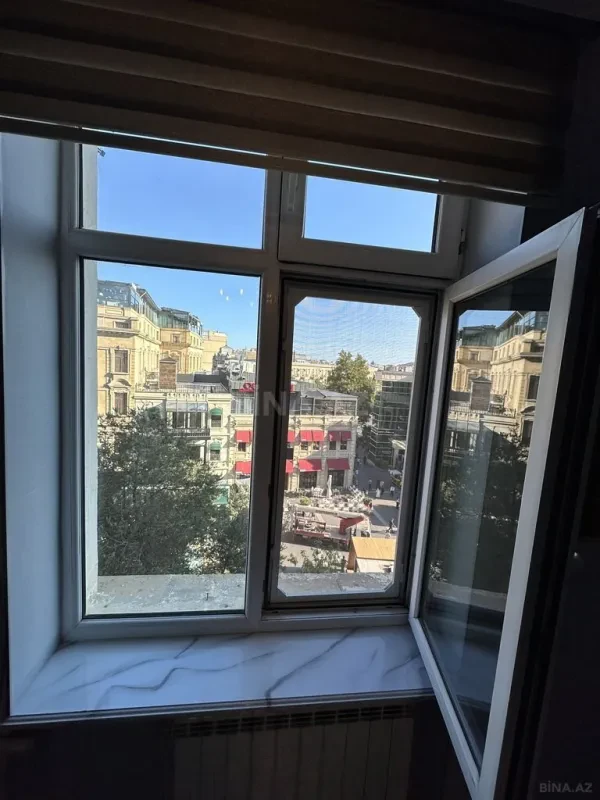 Kirayə verilir 2 otaqlı mənzil 65 m²