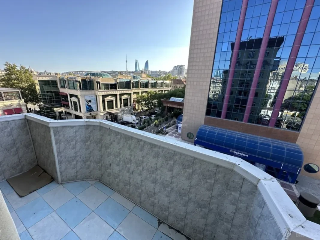 Kirayə verilir 2 otaqlı mənzil 65 m²