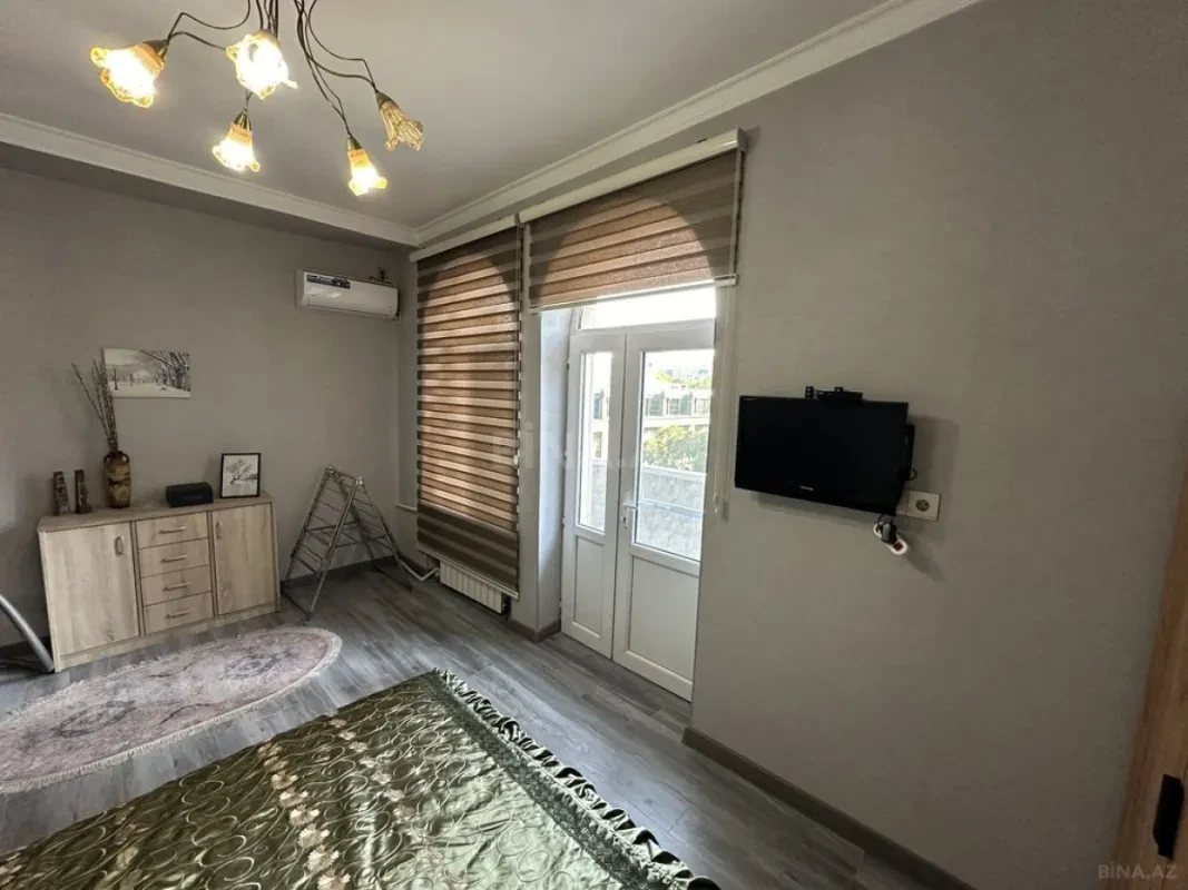 Kirayə verilir 2 otaqlı mənzil 65 m²