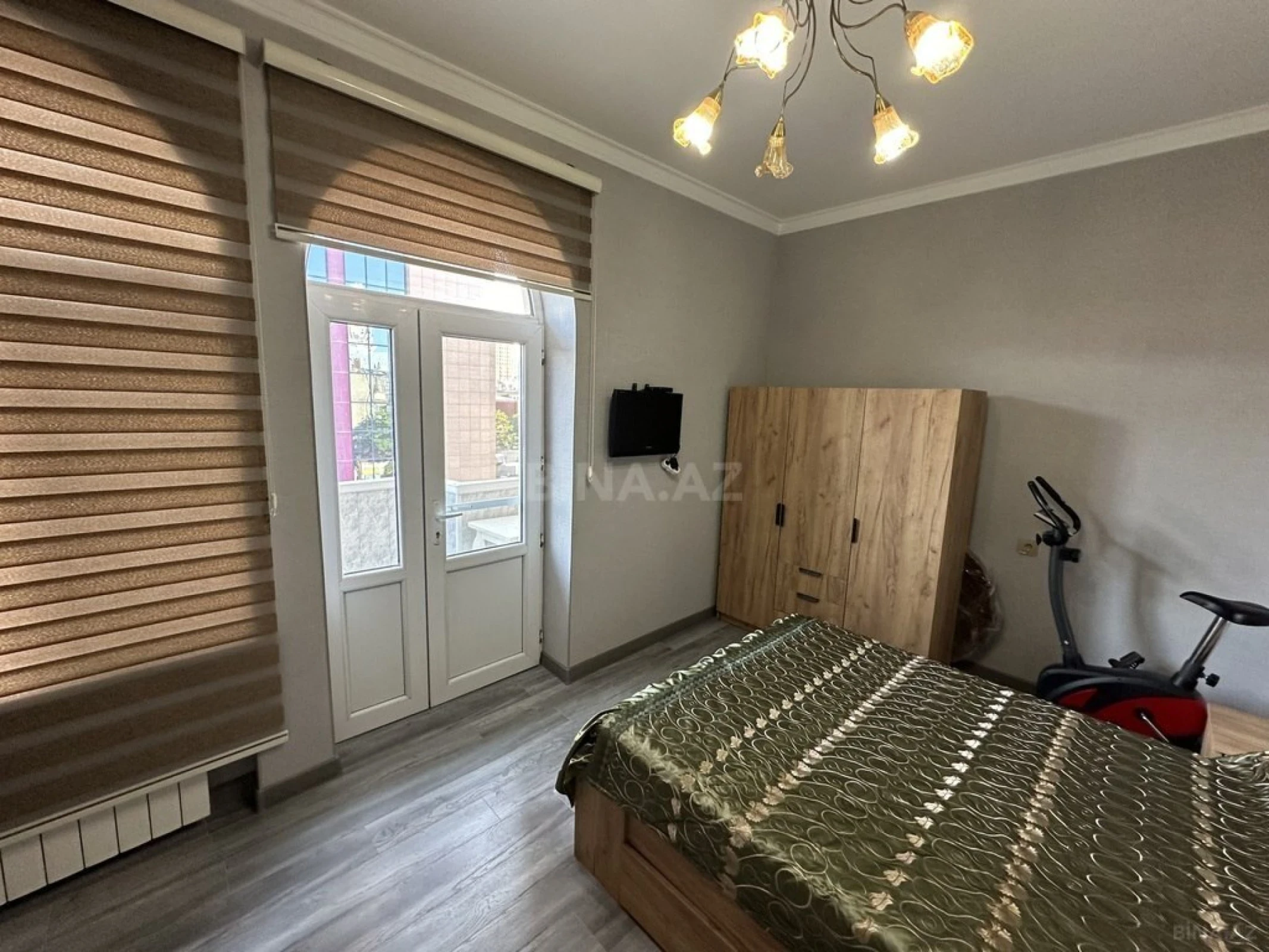 Kirayə verilir 2 otaqlı mənzil 65 m²