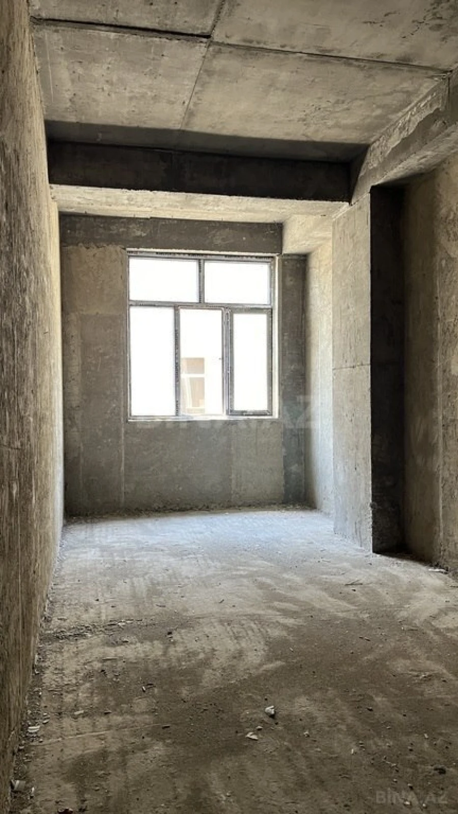 Satılır 5 otaqlı mənzil 227 m²