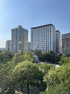 Satılır 5 otaqlı mənzil 227 m²
