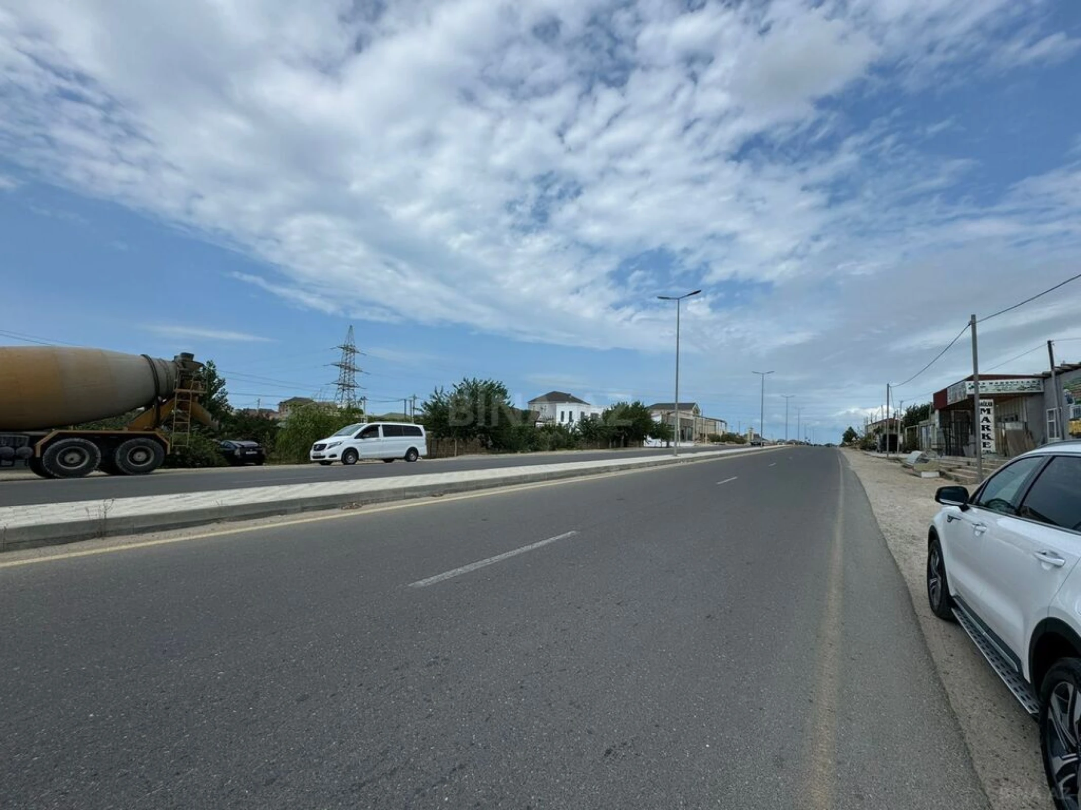 Satılır torpaq sahəsi 12 m²