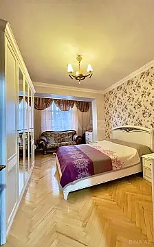 Satılır 4 otaqlı mənzil 100 m²