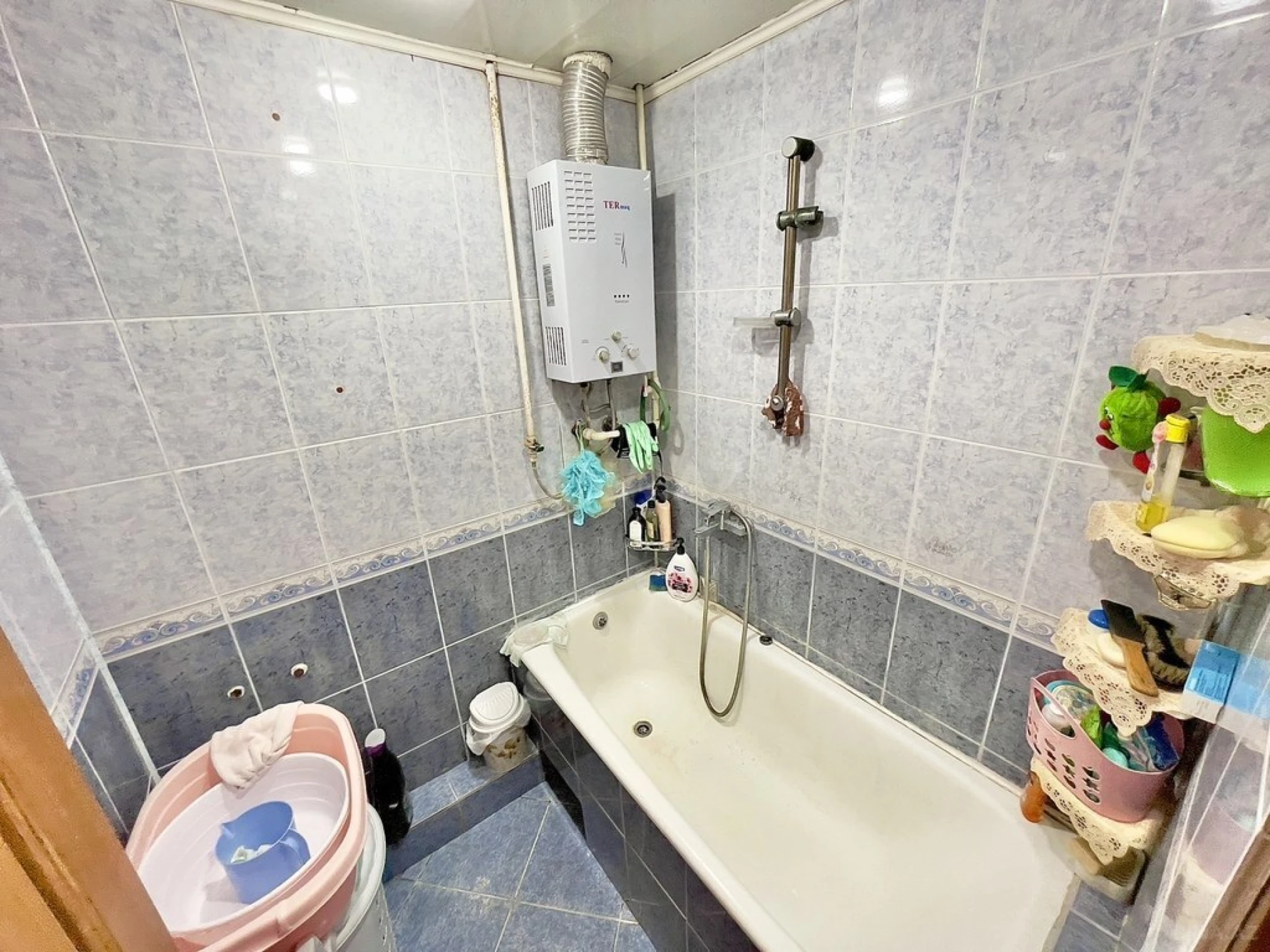 Satılır 4 otaqlı mənzil 100 m²