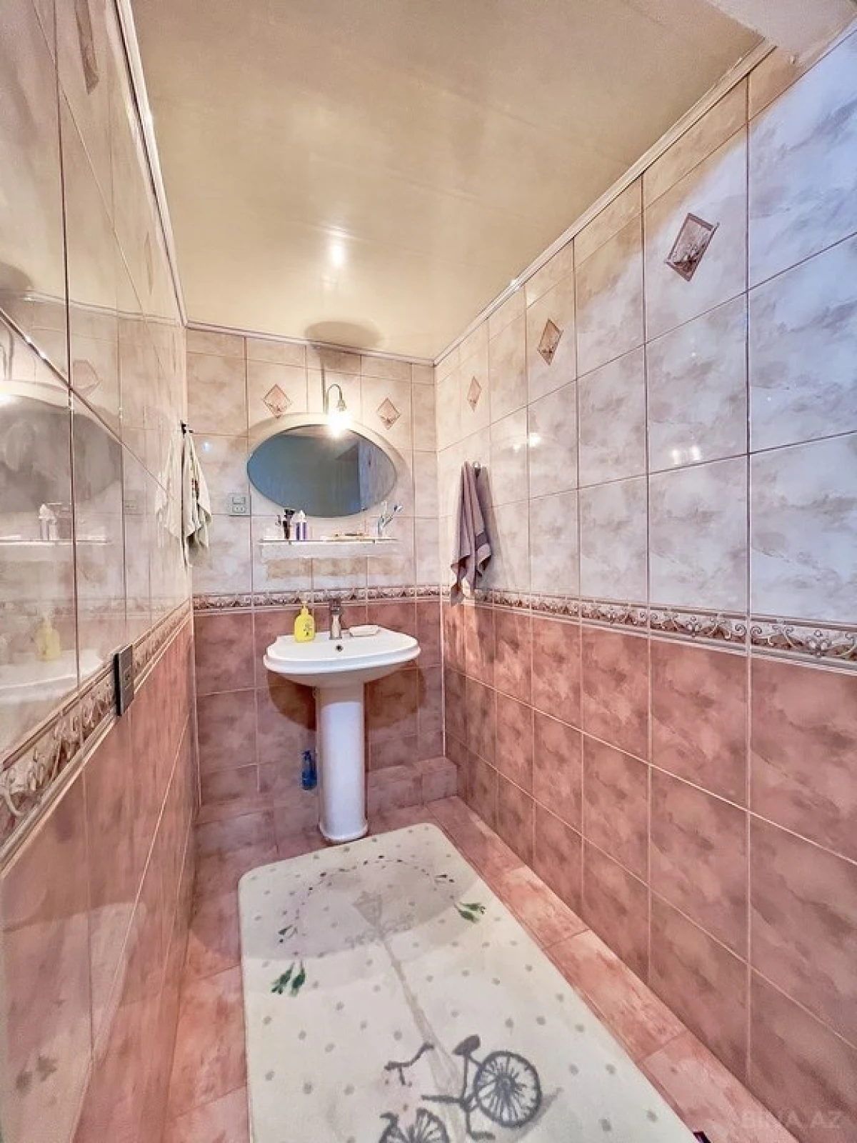 Satılır 4 otaqlı mənzil 100 m²