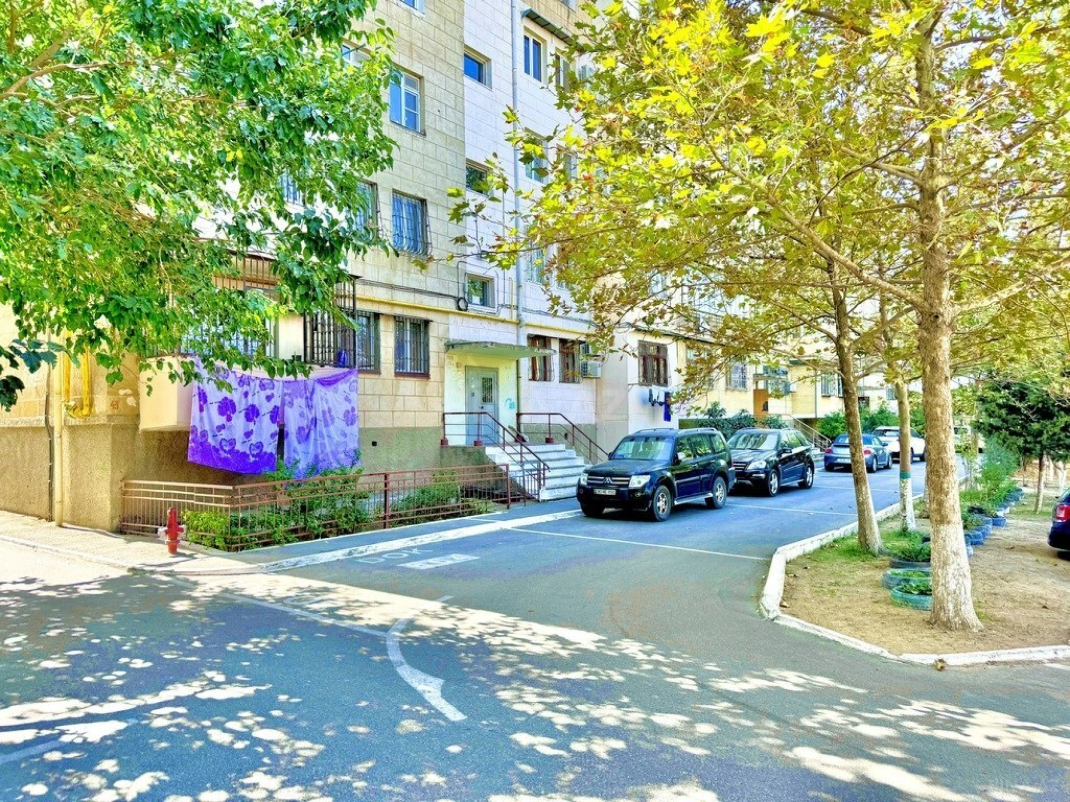 Satılır 4 otaqlı mənzil 100 m²