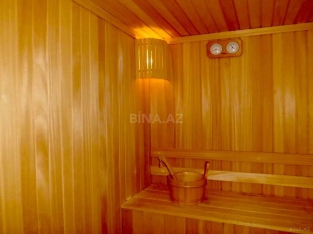 Satılır 6 otaqlı həyət evi 250 m²