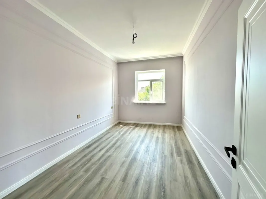 Satılır 5 otaqlı həyət evi 330 m²