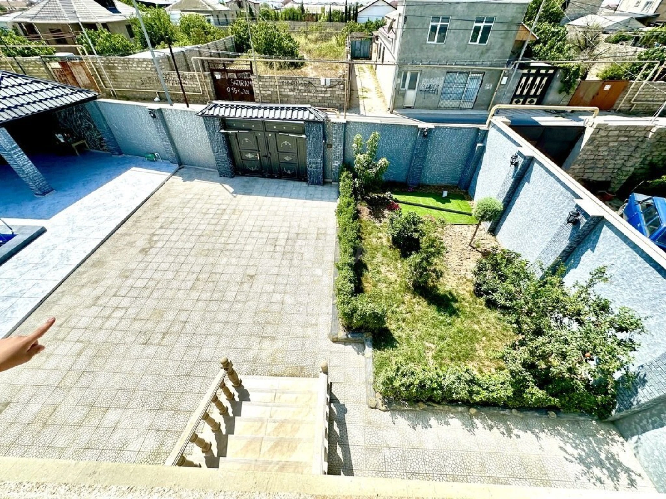 Satılır 5 otaqlı həyət evi 330 m²
