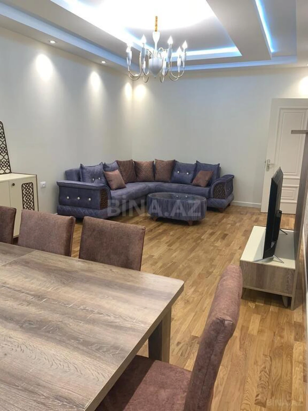 Kirayə verilir 3 otaqlı mənzil 110 m²