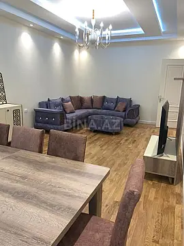 Kirayə verilir 3 otaqlı mənzil 110 m²