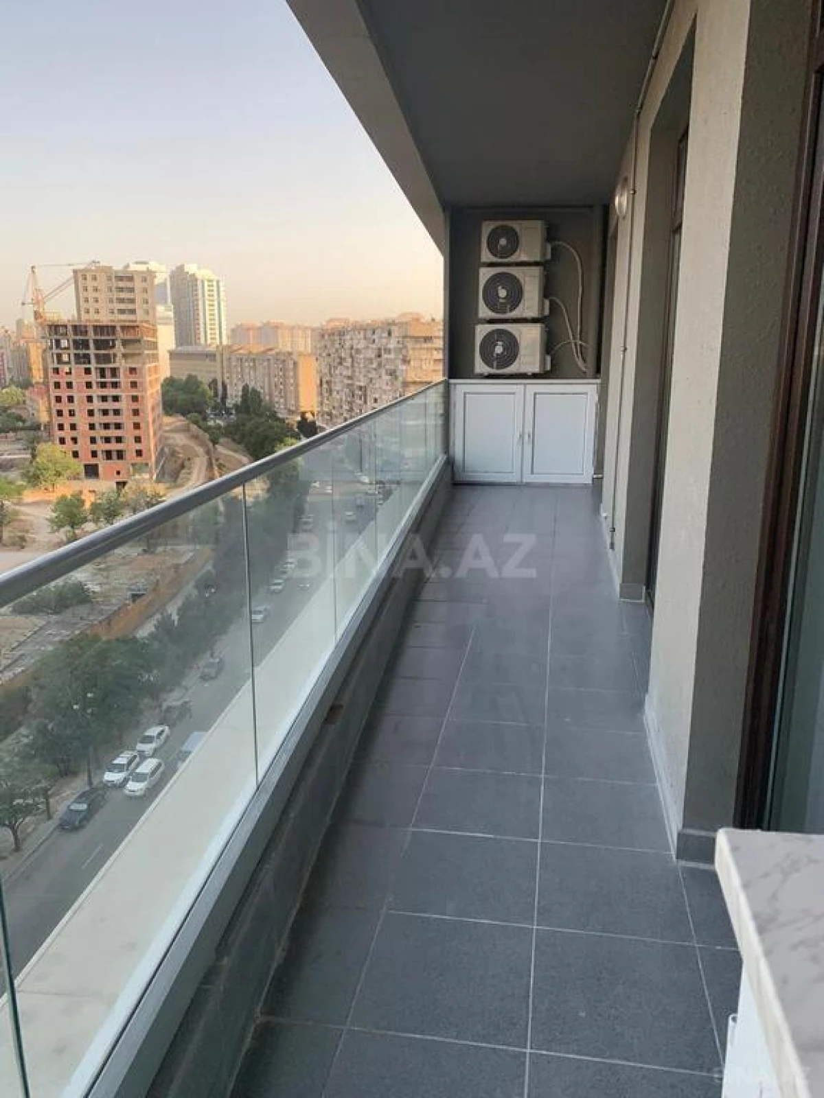 Kirayə verilir 3 otaqlı mənzil 110 m²