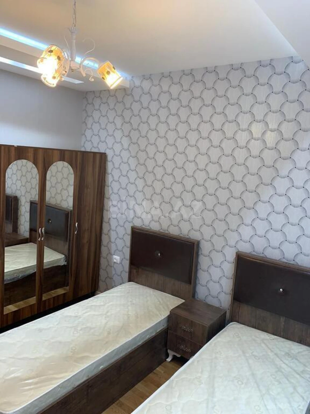 Kirayə verilir 3 otaqlı mənzil 110 m²