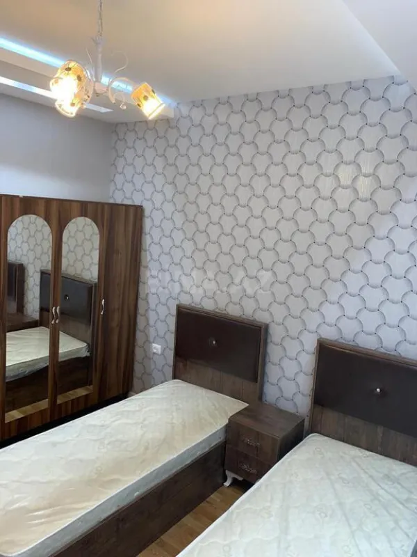 Kirayə verilir 3 otaqlı mənzil 110 m²