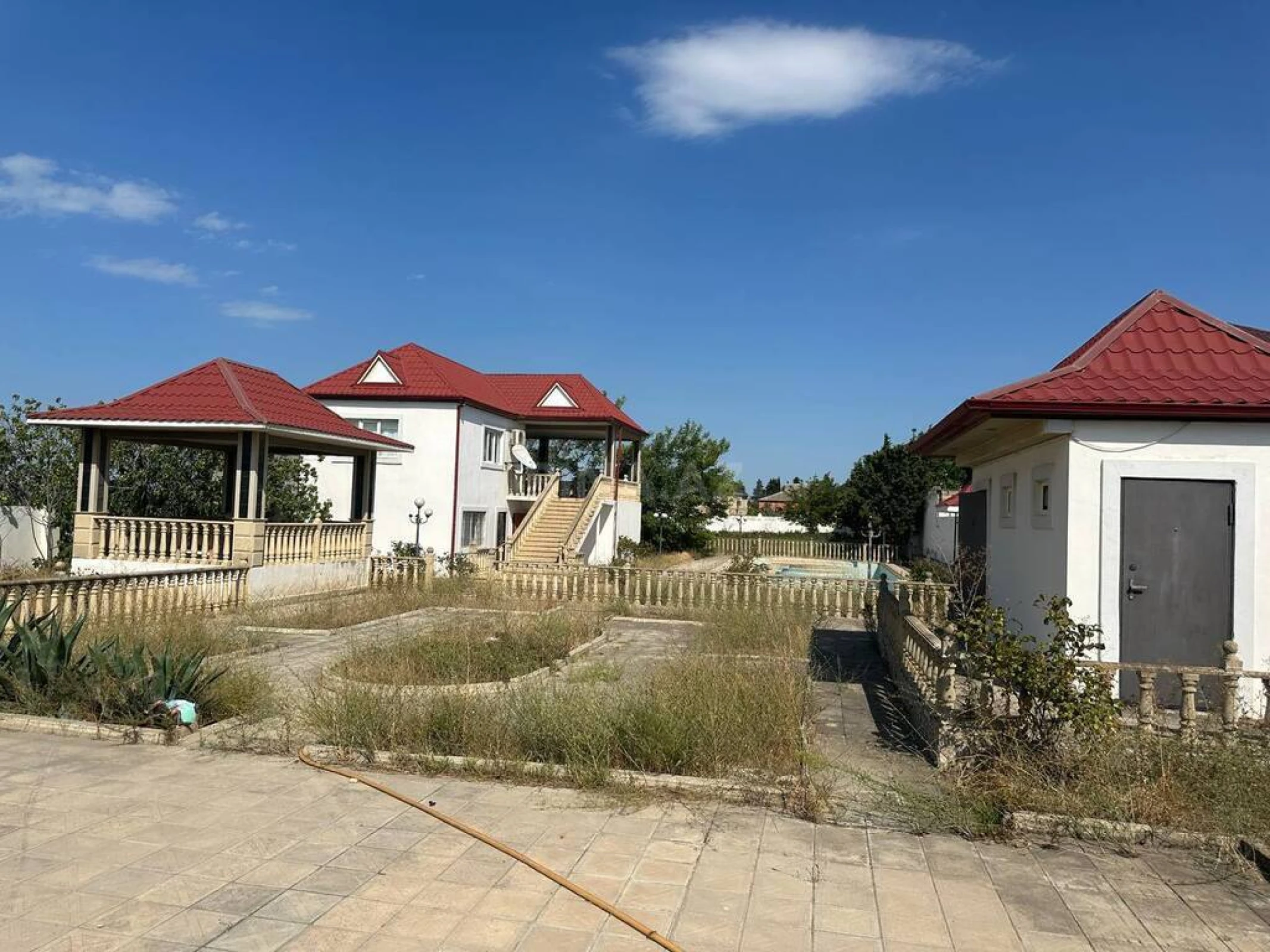 Satılır 3 otaqlı həyət evi 150 m²