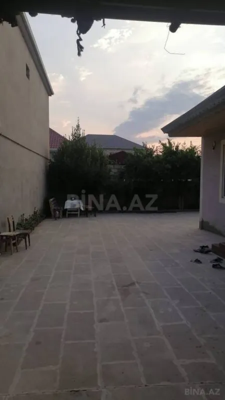 Satılır 4 otaqlı həyət evi 140 m²