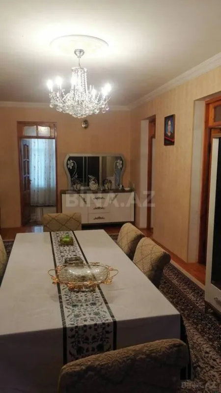 Satılır 4 otaqlı həyət evi 140 m²