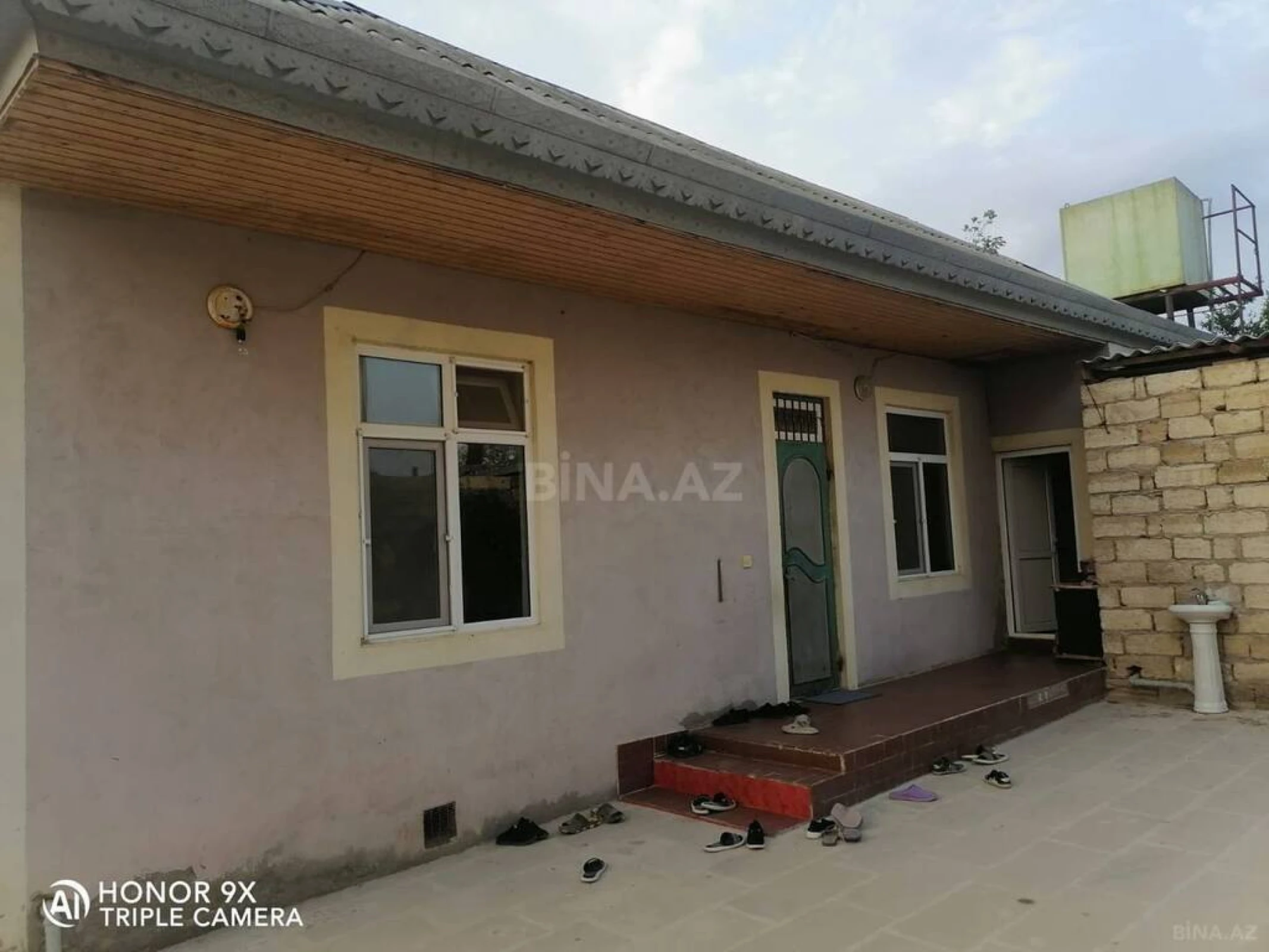 Satılır 4 otaqlı həyət evi 140 m²