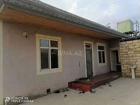 Satılır 4 otaqlı həyət evi 140 m²
